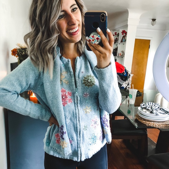 White Stag Blue Snowflake Sweater with Scarf Small - Picture 2 of 6